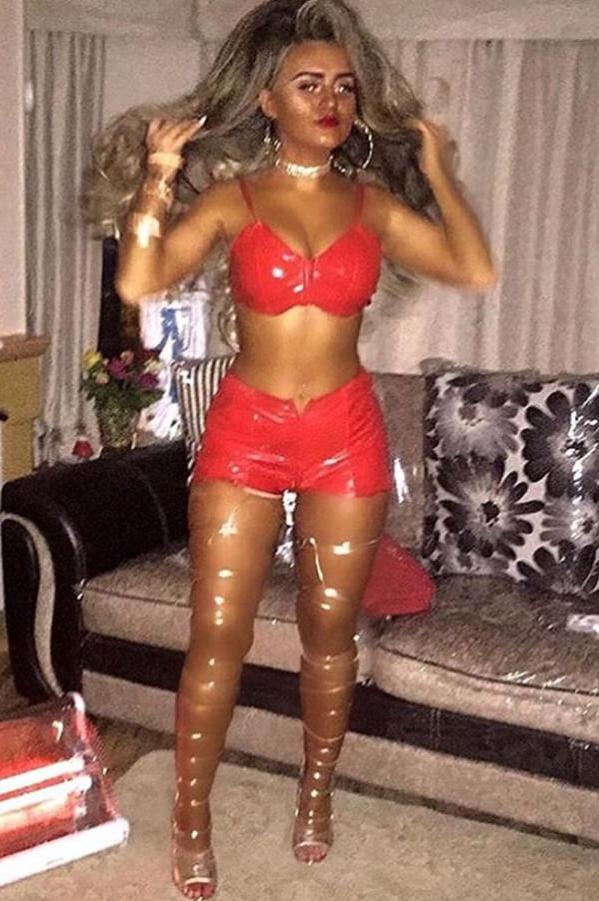 25P Naomi Quilligan Gypsy Slut