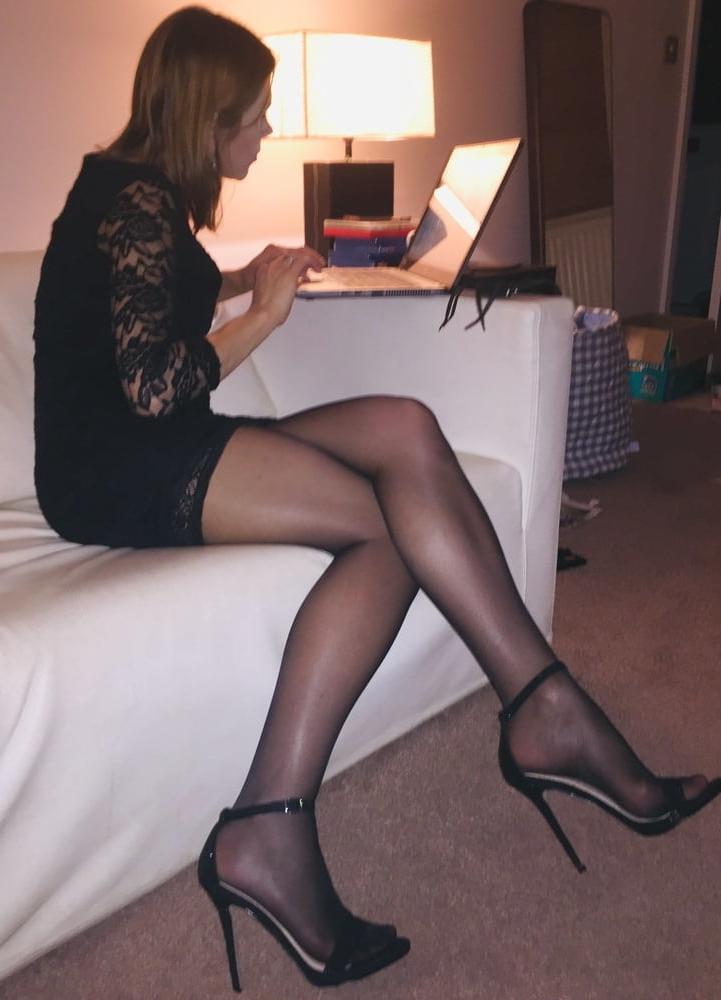 25P Kate the web slut