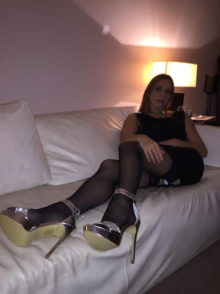 25P Kate the web slut