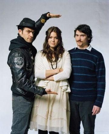 19P Mandy Moore - Dedication Cast Portraits (2007)