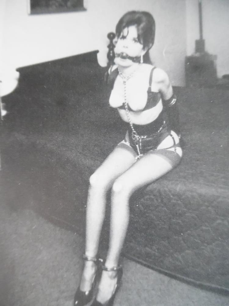 19P Vintage Female Bondage 1970-1980 2