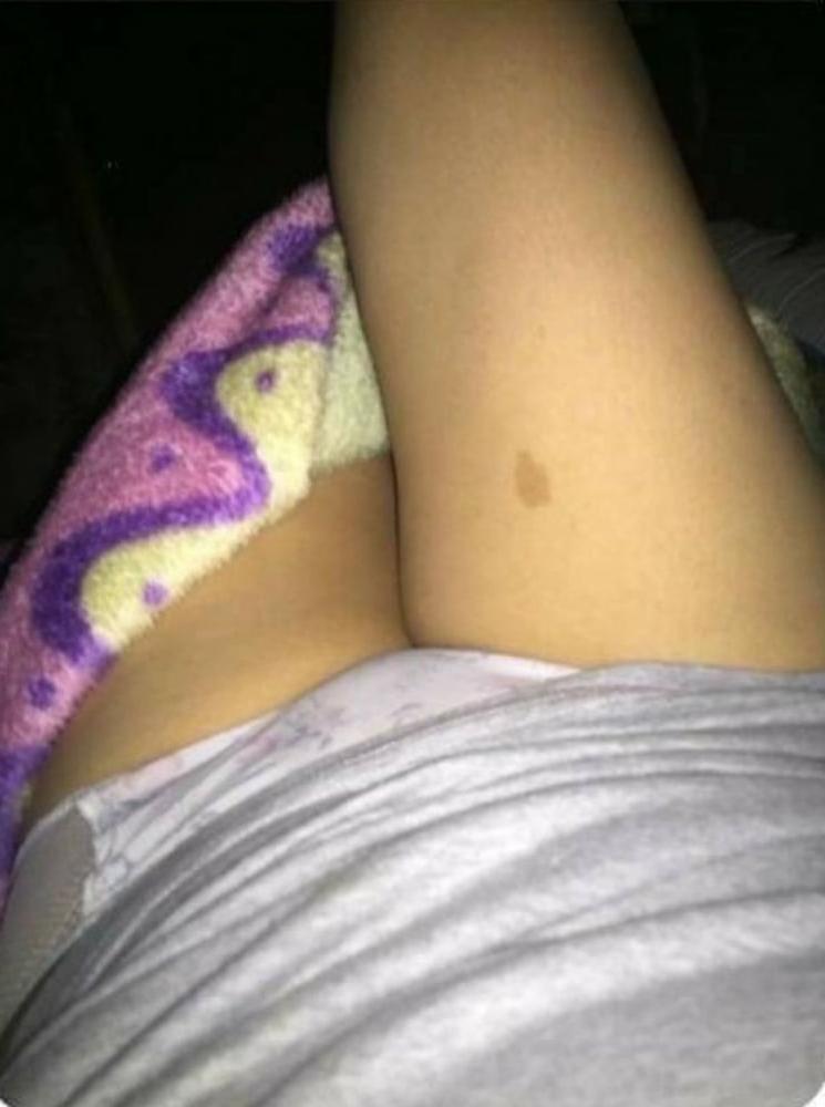 8P Gisselle Showing her 34D Tits and Tight Pussy What a Slut
