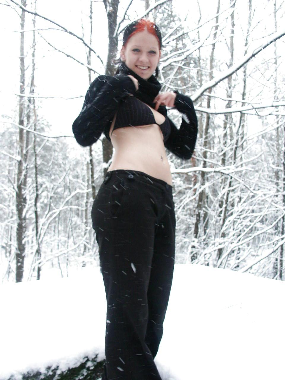 25P BEAUTIFUL AMATEUR TEEN FROM BERLIN X