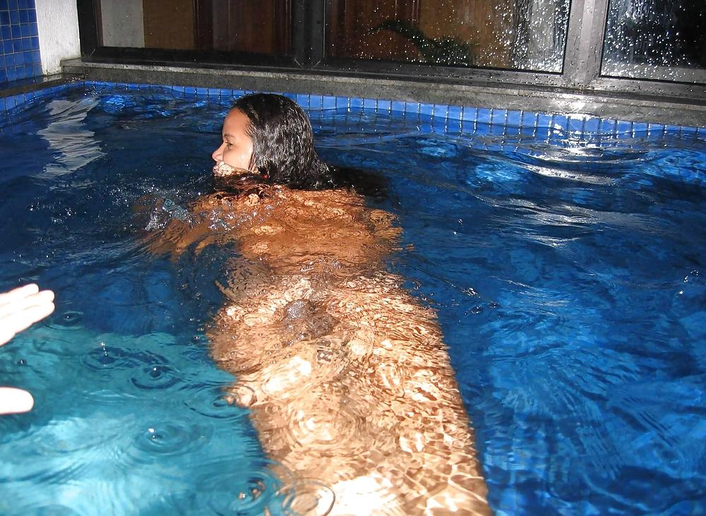 22P 2 HOT EBONY GIRLS