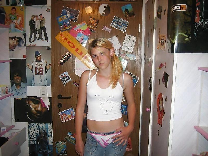 25P Amateur Young Slut : Mix I