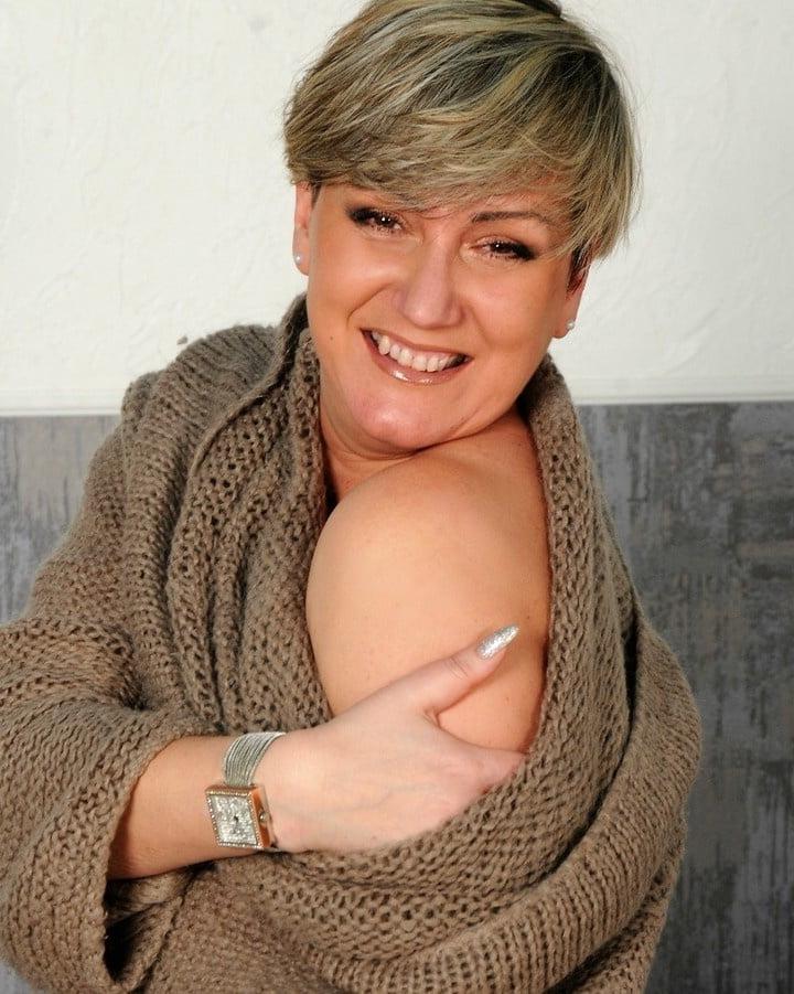 25P Elana Ukraine milf slut