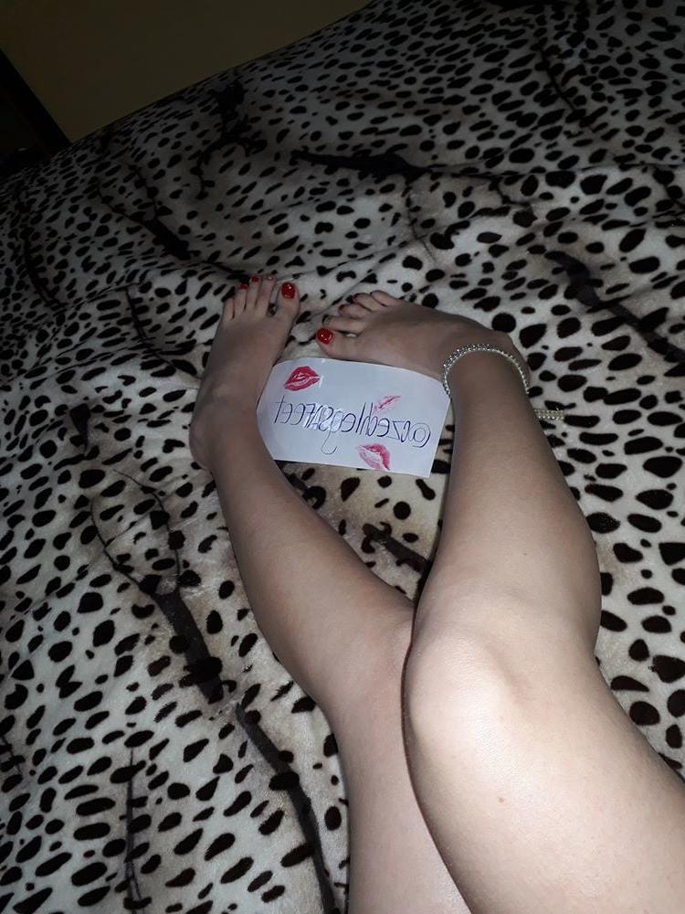 5P My feet, amateur teen