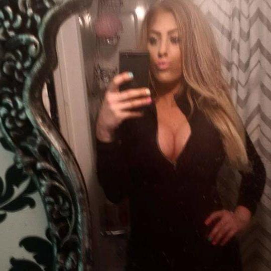 17P Local FB Slut (HungHot25)