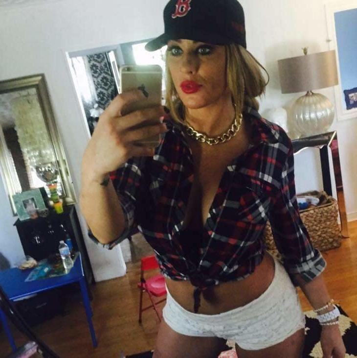 17P Local FB Slut (HungHot25)