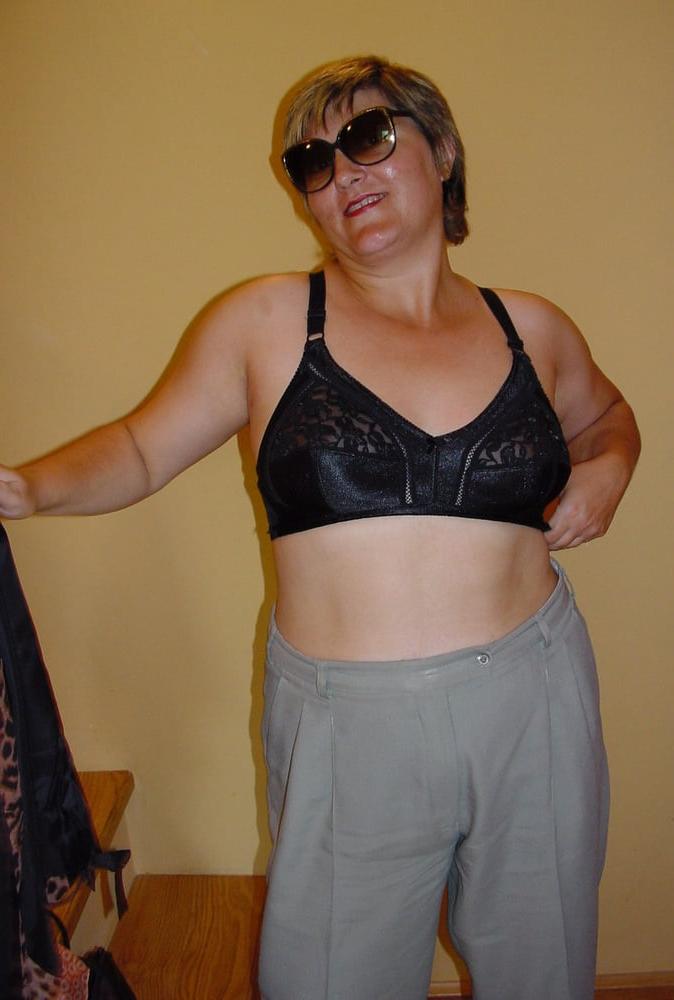 25P Old Slut Frida