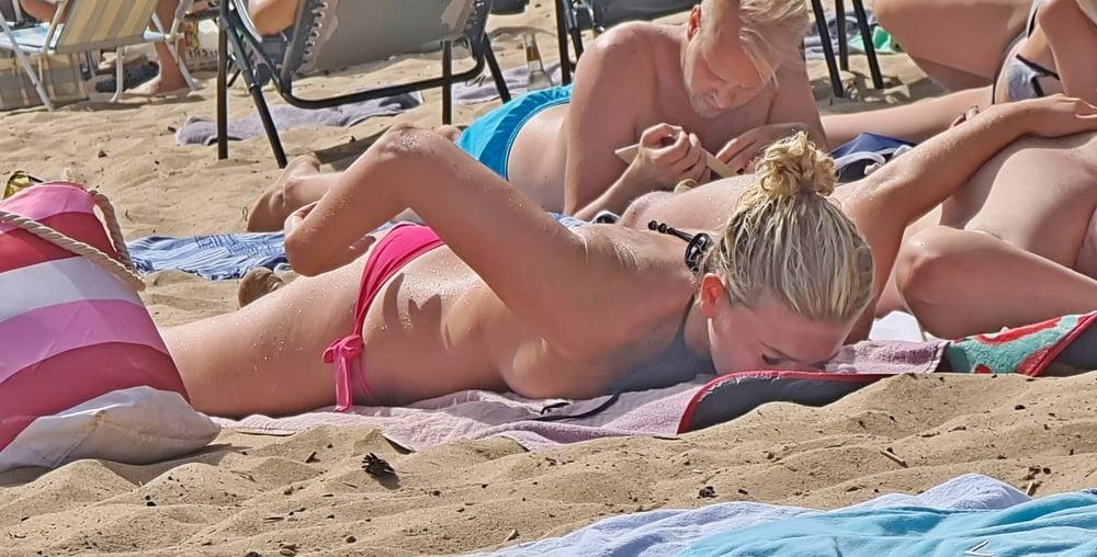 25P Swedish Beach Slut Covering Up Fail