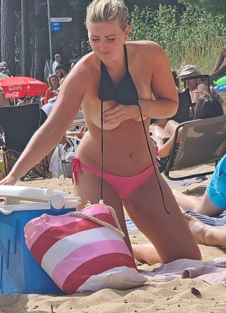 25P Swedish Beach Slut Covering Up Fail