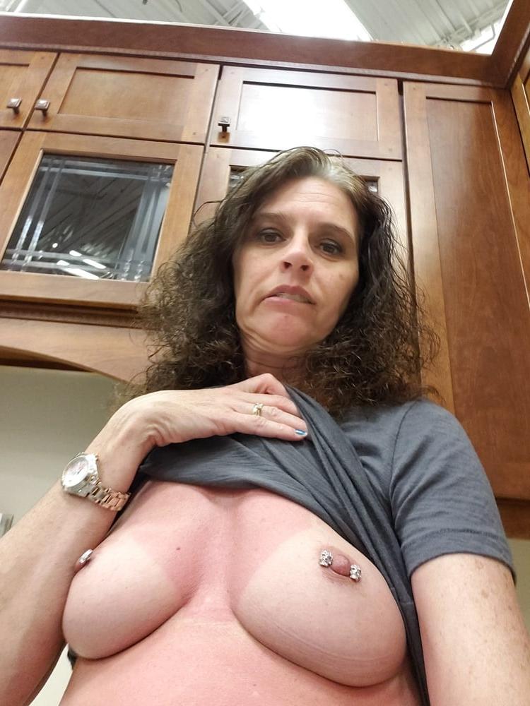 25P Lowes slut