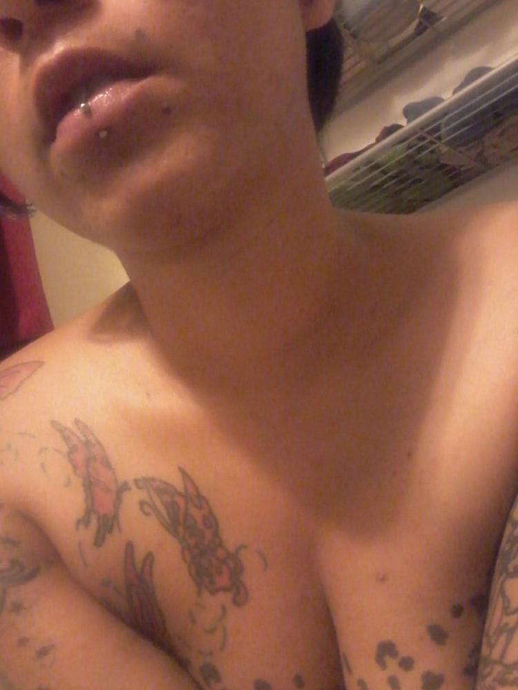 25P Tattooed slut Prima Whisler
