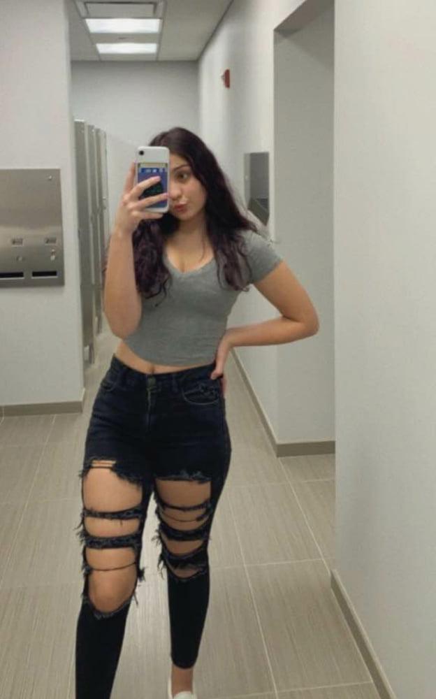 25P Victoria the slut