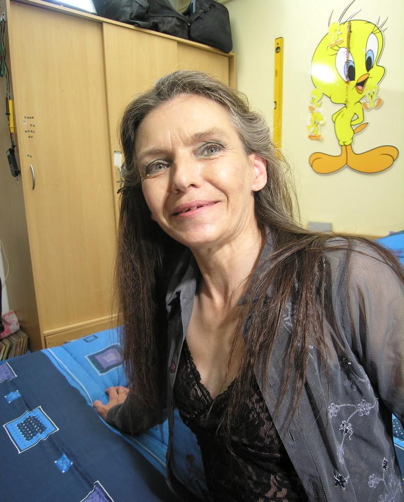 25P Old slut Josefine
