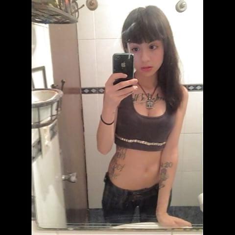 17P VERY YOUNG VERY SLUT