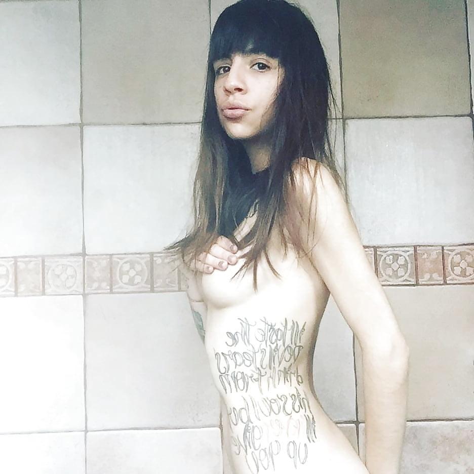 17P VERY YOUNG VERY SLUT