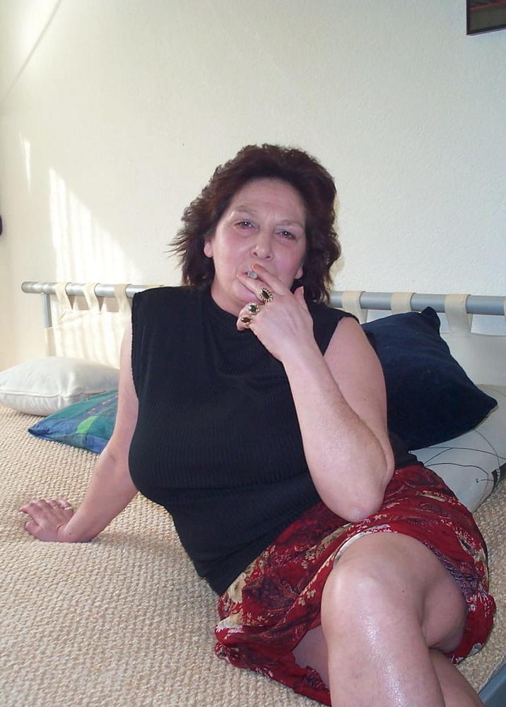 25P Old Slut Trudi