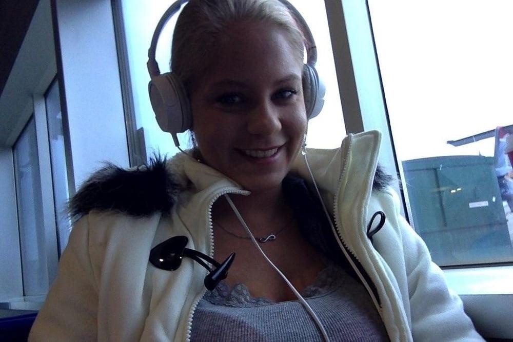25P Exposed Slut Chloe