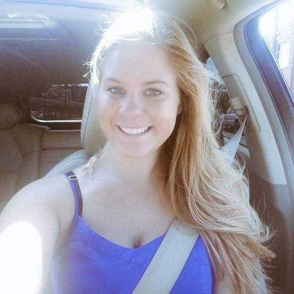 25P Exposed Slut Chloe