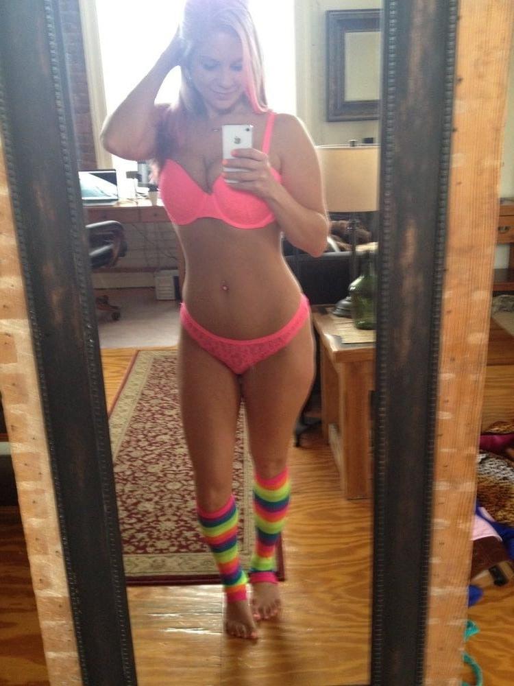 25P Exposed Slut Chloe