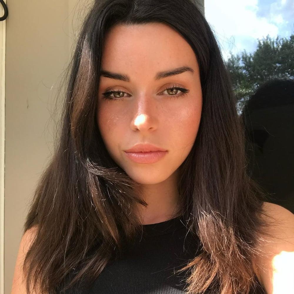 25P Payton sexy slut