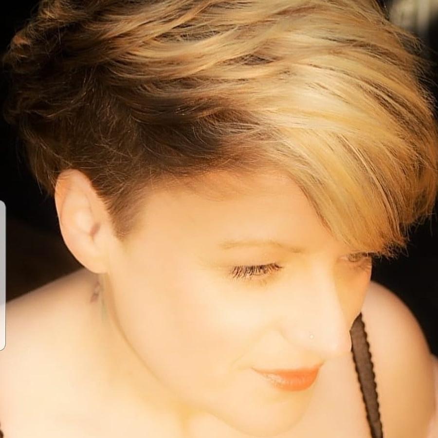 23P Ellie, sexy UK MILF Slut
