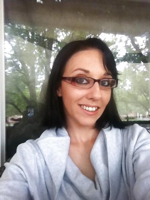 25P Expose slut stupid cassie marie