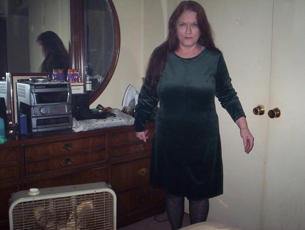 25P dressed slut aunt