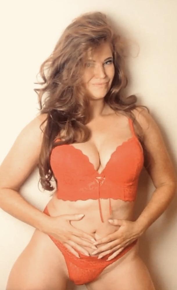 25P Jenny, sexy UK MILF Slut