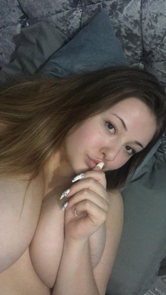 25P Big Tit Slut Geri-Anne for Exposure and Spreading