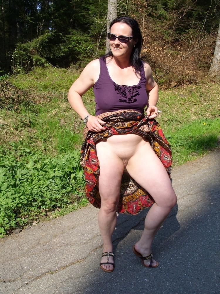 25P Petra Lobside slut exposed