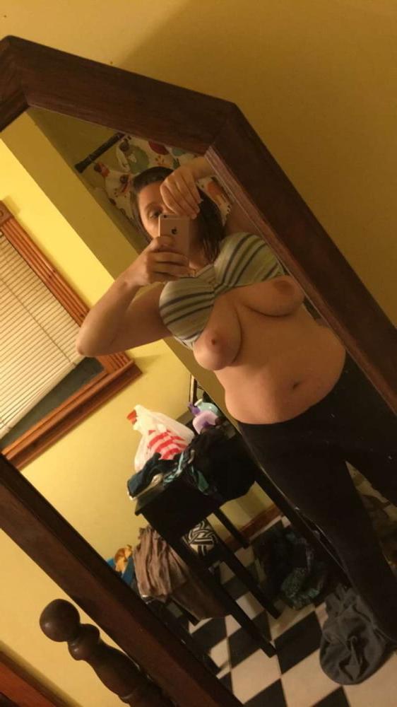 25P Exposed slut