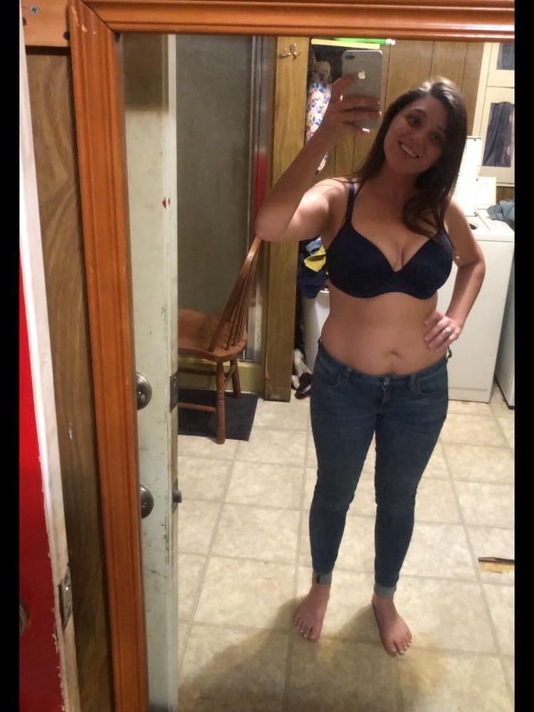 25P Exposed slut