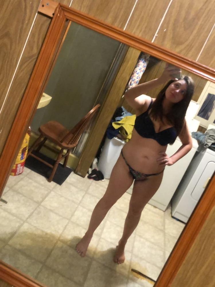 25P Exposed slut