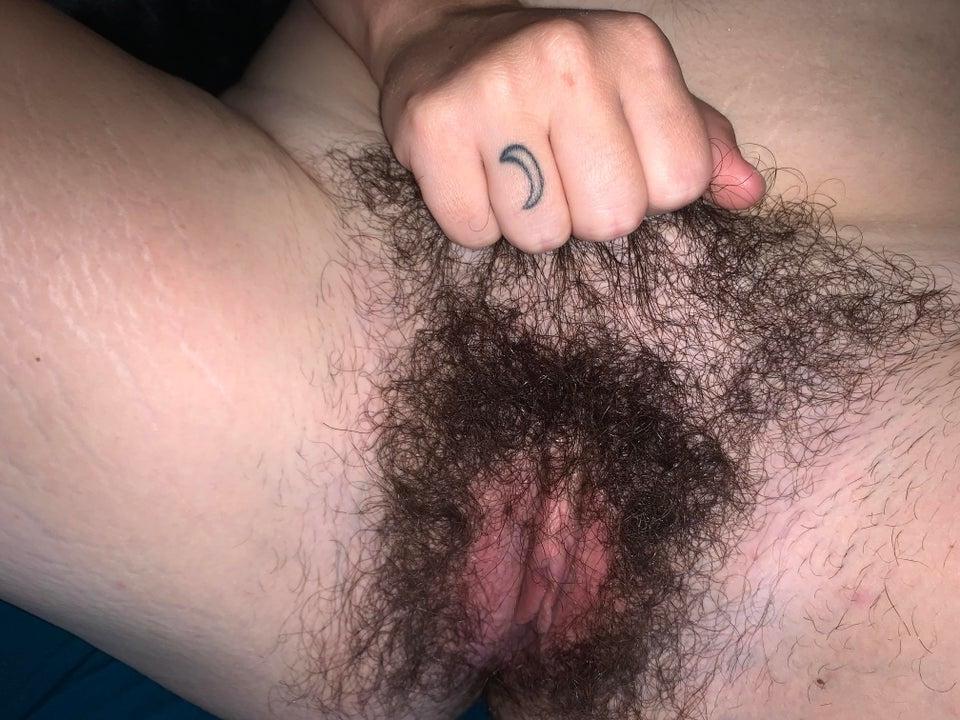 24P Young hairy slut showing off