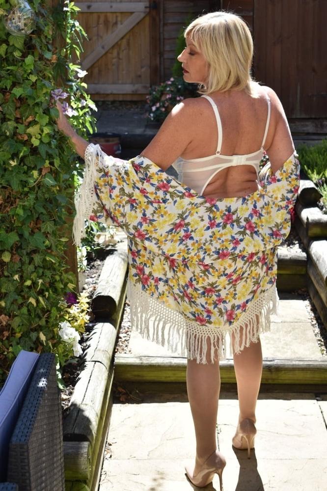 25P Amy, sexy UK MILF Slut