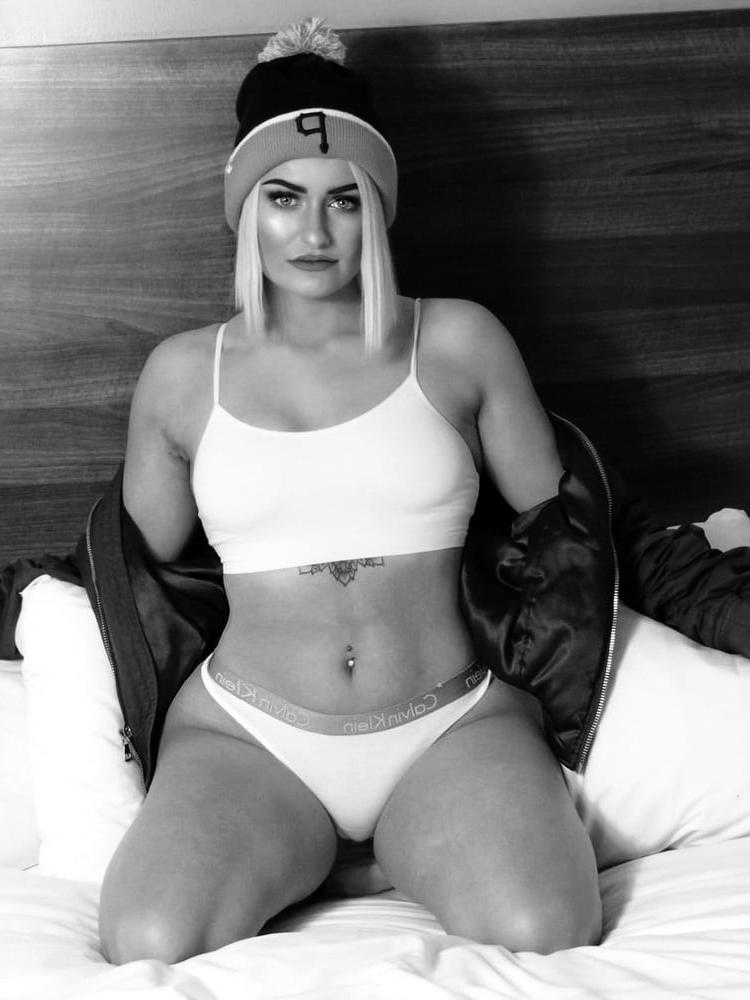 10P Frankie, sexy UK Slut