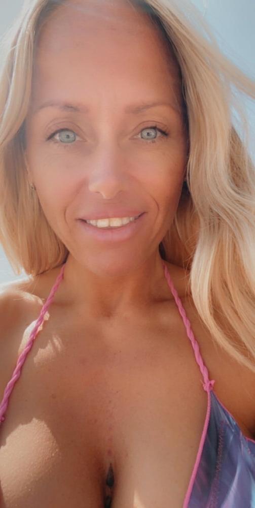 20P Kate, sexy UK MILF Slut