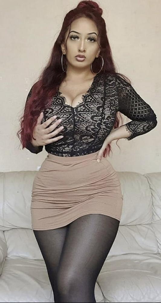 25P Aqsa ghafoor paki slut for comments