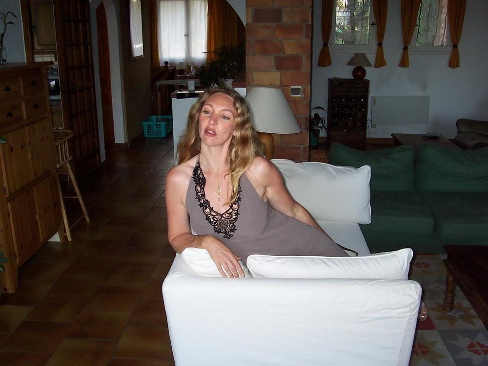 25P Blond Slut