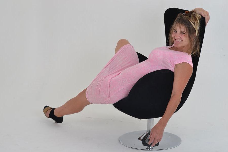 7P Claudia, sexy UK MILF Slut