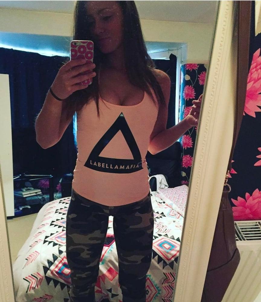 5P Sexy slut Romana, what would you do to her?