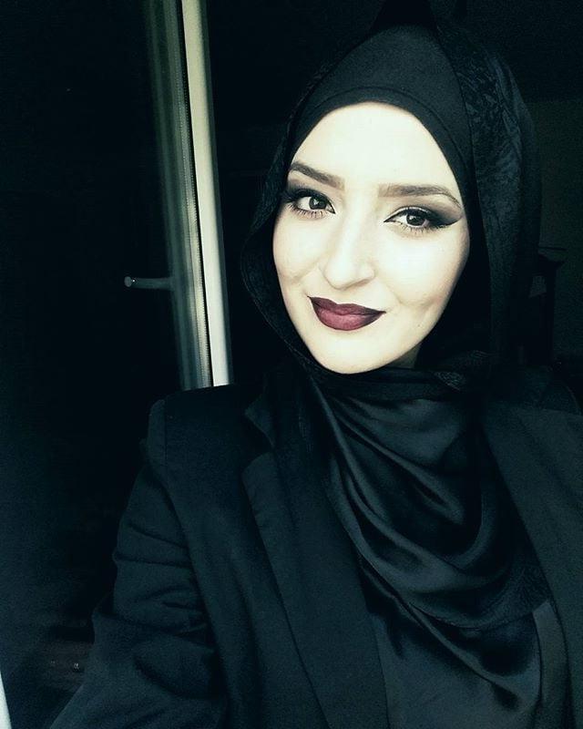 25P Bosnian Slut