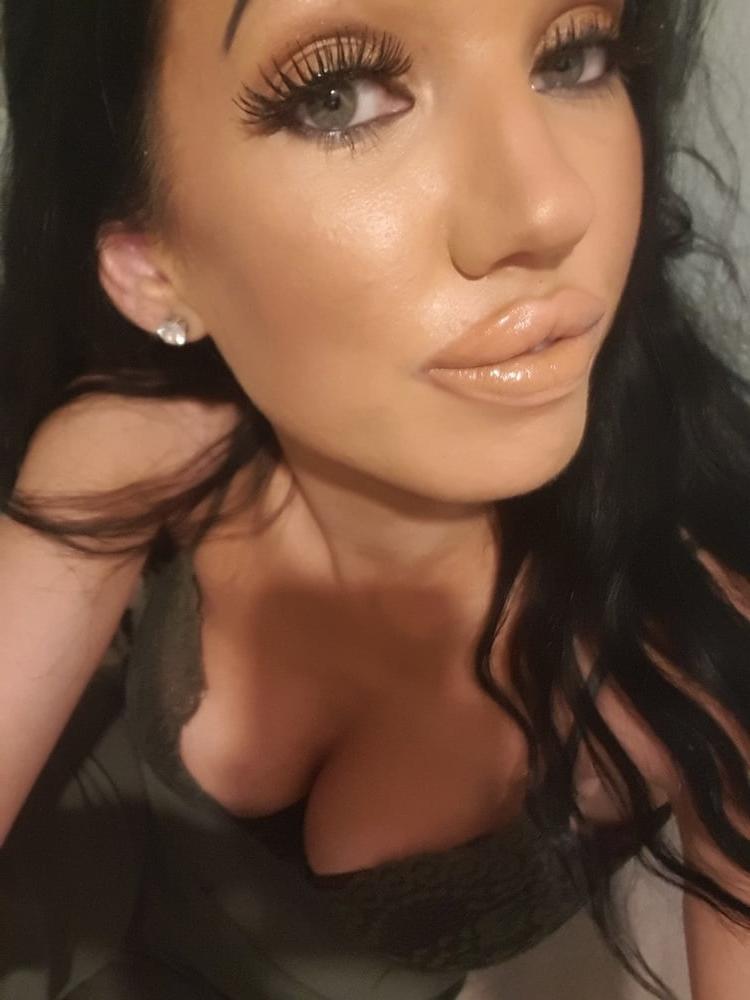 15P Angel, sexy UK Slut