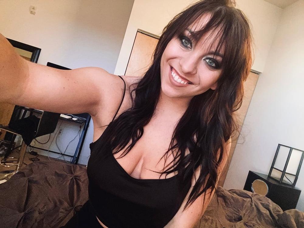 25P Tumblr Slut 2
