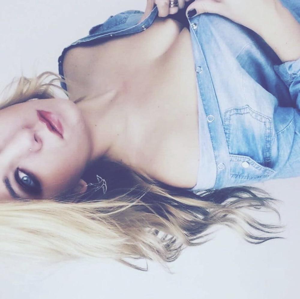 25P Tumblr Slut 2
