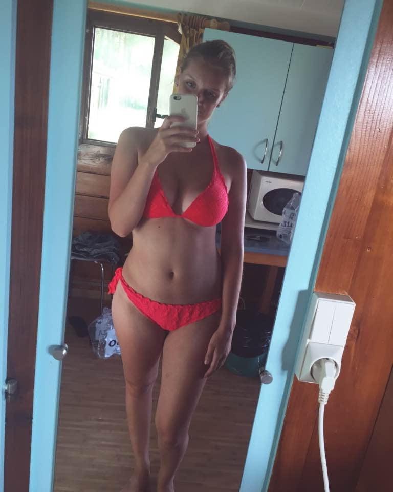9P Dumb kik slut Sam