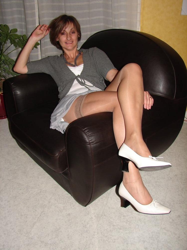 25P Exhibition Slut
